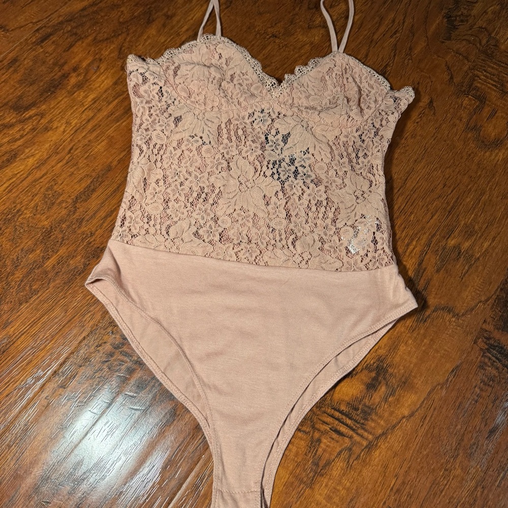 Women's One Piece Body Suit Lace Light Pink M Forever 21